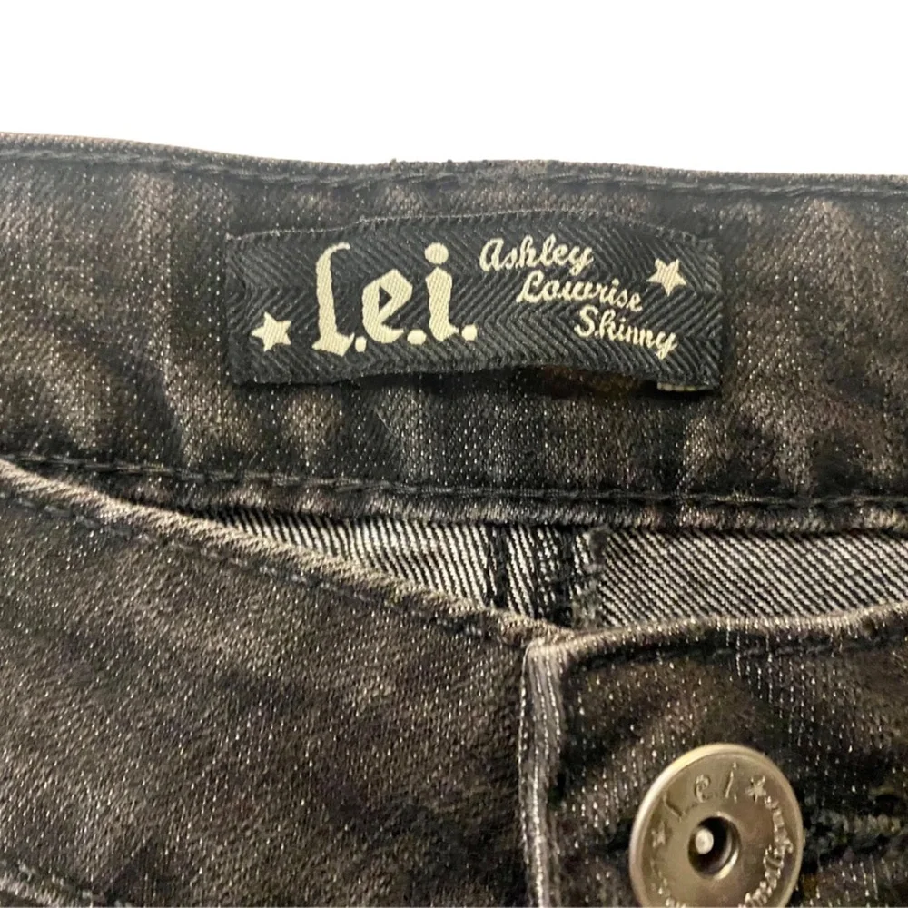 🆕 LEÍ Ashley Lowrise Skinny Black Jeans - Picture 5 of 5